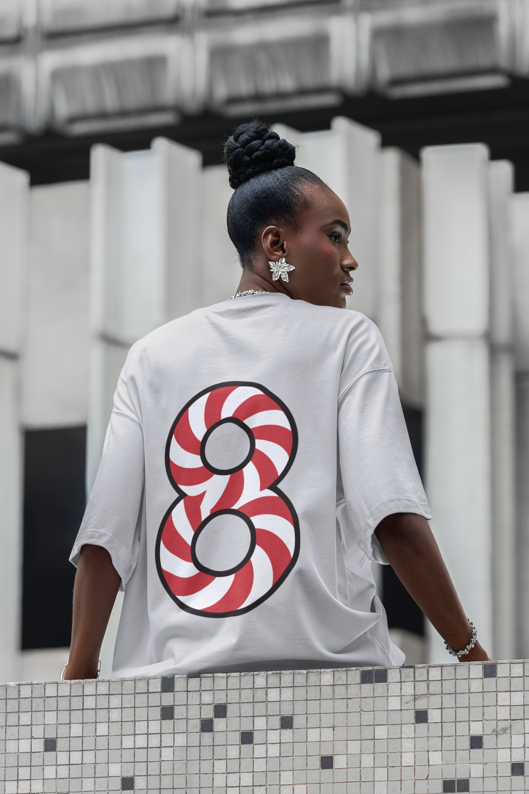 🍬 “8” – Eight – Red & White Swirl Pattern Numeric | DTF Transfer FT1038